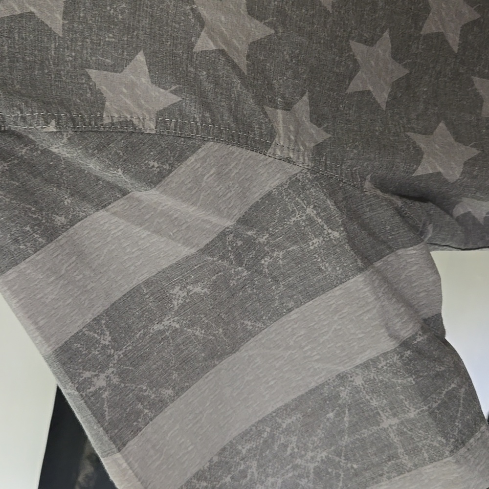 Ocean Current Gray Patriotic Pattern Shirt - Picture 2 of 9